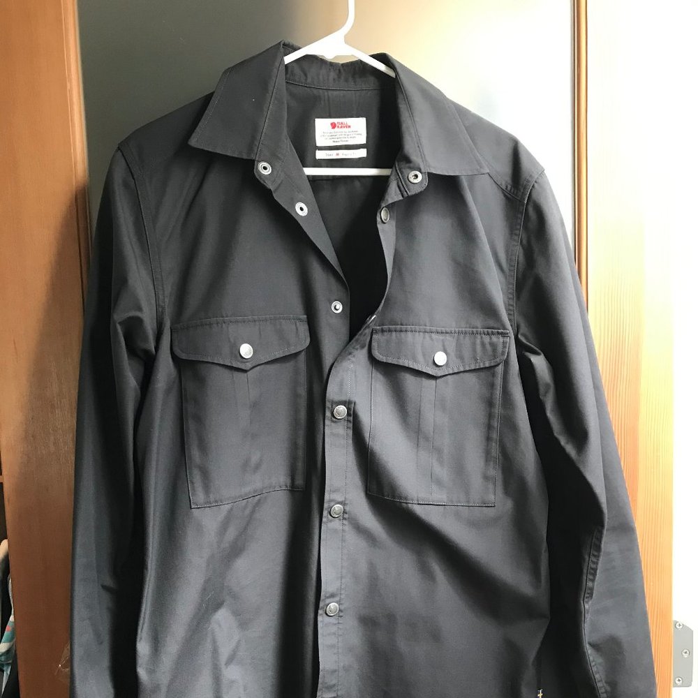 Fjall Raven Charcoal Snap Button Collared Shirt M